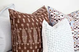 Jak dobrać poduszki dekoracyjne, aby unikać nietrafionych wyborów?