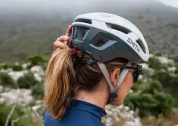 Czy innowacje w kaskach Smith zwiększają bezpieczeństwo? Nowe!