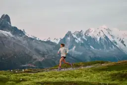 Jak biegać w zimie: skuteczne porady na chłodne dni dla biegaczy