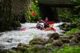 Słupia: Spływ kajakowy - Trasy, Noclegi, Koszty i Atrakcje
