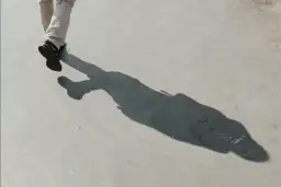 Ile kalorii spalisz podczas 10 km marszu? Poznaj dokładne wyliczenia