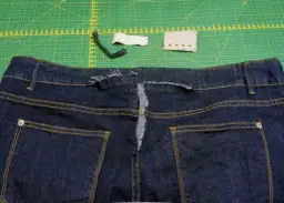 Jak zwęzić spódnicę w pasie? DIY triki i szycie krok po kroku