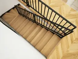 Jak wyrównać wysokość stopni schodów i uniknąć niebezpieczeństw