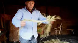 Jak zrobić dach ze strzechy: proste kroki, które musisz znać