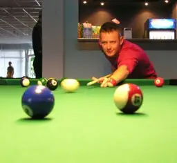 Klub bilardowy Black 8 w Katowicach - atrakcje, opinie i rezerwacje