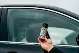 Dlaczego parują szyby w samochodzie i jak temu zapobiec?