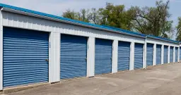 Ile kosztuje wynajem garażu? Poznaj ceny w różnych miastach Polski