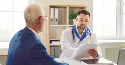 Czy lekarz rodzinny może wystawić skierowanie na rehabilitację? Sprawdź zasady.