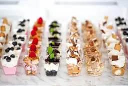 Co na słodki stół dla dzieci? Najlepsze pomysły na słodkości