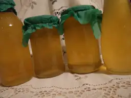 Sok z cytryny na zimę: Jak zrobić? Przepisy na zdrowie i odporność