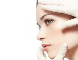 Laserowe wygładzanie twarzy - skuteczne metody odmłodzenia skóry