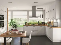 Biała kuchnia z drewnem: Jaki backsplash wybrać? Poradnik eksperta