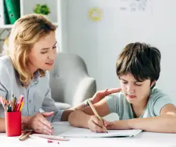 Skuteczne metody pracy z dzieckiem z dysleksją – praktyczne wskazówki dla rodziców