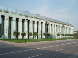 Sąd Najwyższy w Warszawie, gdzie rozpatrywane są apelacje. Czas oczekiwania na rozstrzygnięcie, ile trwa apelacja w sądzie okręgowym, zależy od wielu czynników.