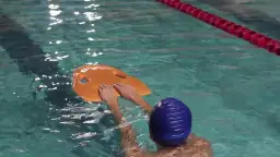 Jak samemu nauczyć się pływać - skuteczne metody i porady dla początkujących