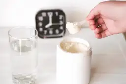 Kreatyna: przed czy po treningu? Werdykt eksperta i optymalne dawkowanie