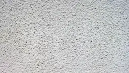 Jak prawidłowo nakładać tynk mozaikowy i uniknąć najczęstszych błędów