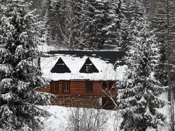 Bacówka w górach: Odkryj najpiękniejsze miejsca na wypoczynek