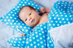 Kiedy budzić dziecko z drzemki? Decyzja rodzica kiedy warto, kiedy nie?