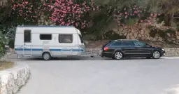 Jaka przyczepa kempingowa na kat B? Oto modele, które możesz ciągnąć