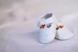 Co kupić na chrzciny jako gość - wyjątkowe i praktyczne prezenty