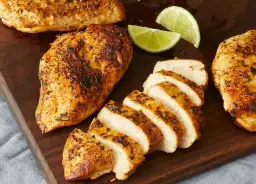 Jakie surówki najlepiej pasują do fileta z kurczaka? Sprawdź!