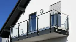 Jak zamontować barierkę na balkonie - uniknij najczęstszych błędów
