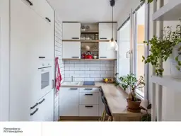 Mała kuchnia: Jasne kolory, które optycznie powiększą wnętrze