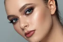 Makijaż dla początkujących: Jak zrobić naturalny look krok po kroku