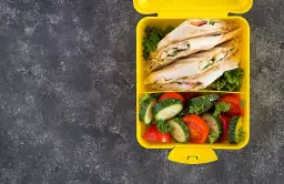 Obiad do pracy: Meal prep, bowle, na zimno jedz zdrowo i tanio!
