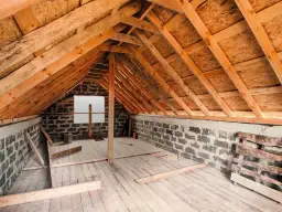 Wykończenie poddasza: Poradnik krok po kroku, koszty i błędy