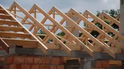 Konstrukcja dachy - jak uniknąć błędów i wybrać najlepsze rozwiązania