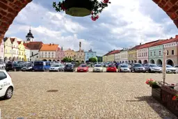 Najciekawsze atrakcje w Nowym Mieście nad Metują, które musisz zobaczyć