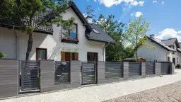 Najpierw kostka czy elewacja - poznaj kluczowe aspekty planowania prac