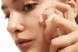 Jak prawidłowo nakładać serum? Sekret skutecznej pielęgnacji