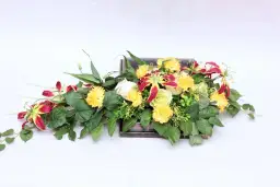 Jak zrobić stroiki na cmentarz, które wyrażają pamięć i szacunek