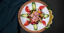 Jakie bezglutenowe sałatki na imprezę będą hitem? Polecamy je!