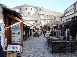 Czy bezpiecznie jest w Bośni? Poznaj prawdę o zagrożeniach dla turystów