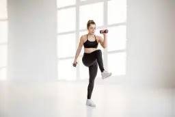 Czy bieganie w miejscu odchudza? Sprawdź, jak skutecznie schudnąć