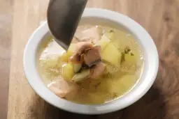 Jak zrobić zupę rybną, aby zachwycić smakiem i uniknąć błędów