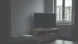 Kto płaci abonament właściciel mieszkania czy najemca? Sprawdź odpowiedź.