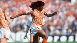 Ruud Gullit jak oglądać piłkę nożną – odkryj tajniki strategii gry
