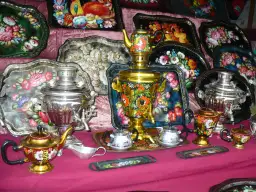 Unikalne pamiątki z Rosji - sprawdzone produkty i limity celne na 2024