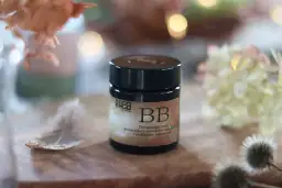 Ile kosztuje krem BB? Ceny, składniki i gdzie kupić tanio