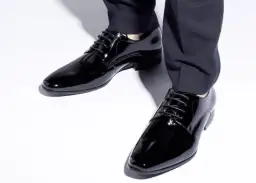Jakie buty do grafitowego garnituru - unikaj błędów w stylizacji