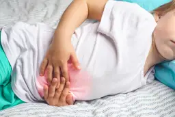 Ból koło pępka: Przyczyny bólu koło pępka i jak sobie z nimi radzić