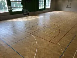 Czym malować linie na sali gimnastycznej, aby uniknąć błędów?