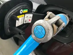 Jak tankować LPG: proste kroki i ważne zasady bezpieczeństwa