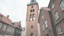 Dlaczego biją dzwony w kościele? Odkryj ich tajemnice i znaczenie