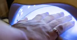 Czy paznokcie muszą odpocząć od hybrydy? Odkryj prawdę o zdrowiu paznokci